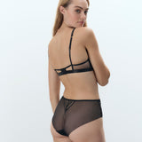 Flyn Brodert Set Svart